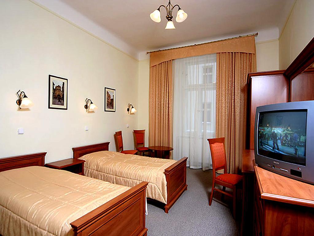 Hotel & Residence Royal Standard プラハ エクステリア 写真