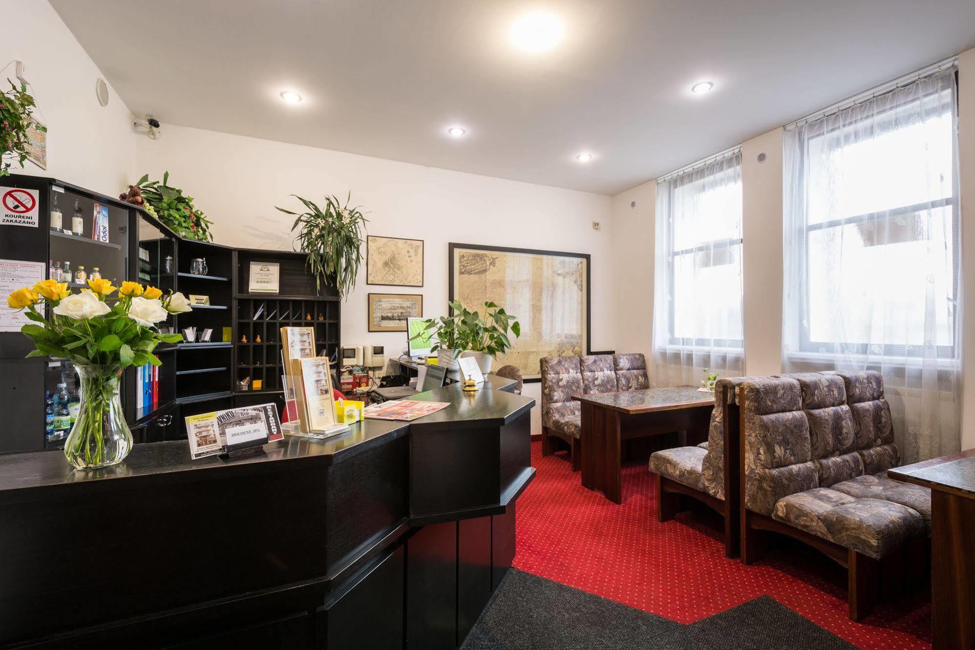 Hotel & Residence Royal Standard プラハ エクステリア 写真