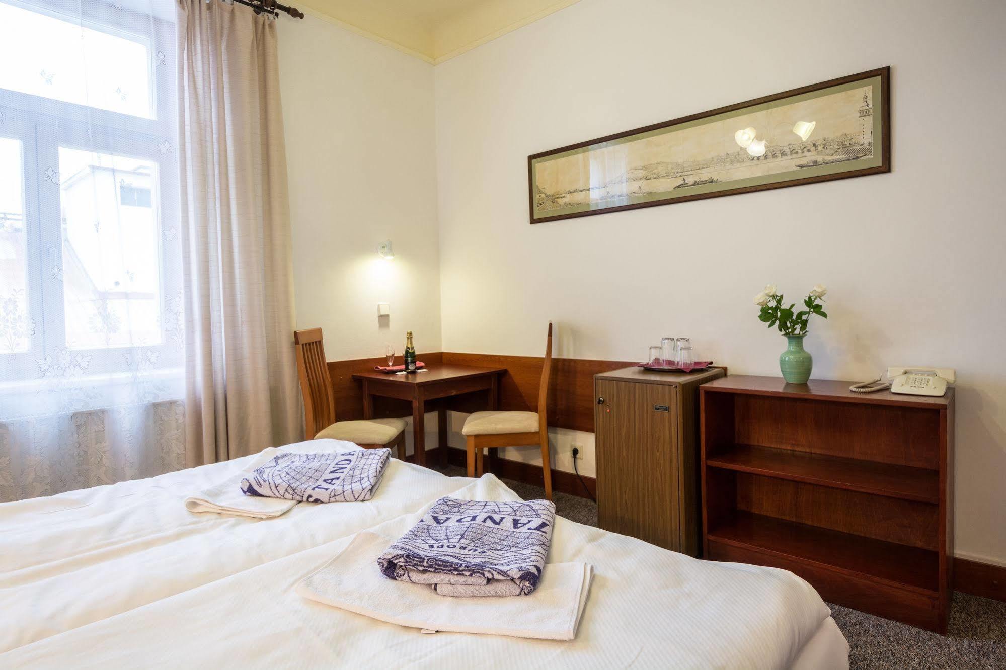 Hotel & Residence Royal Standard プラハ エクステリア 写真