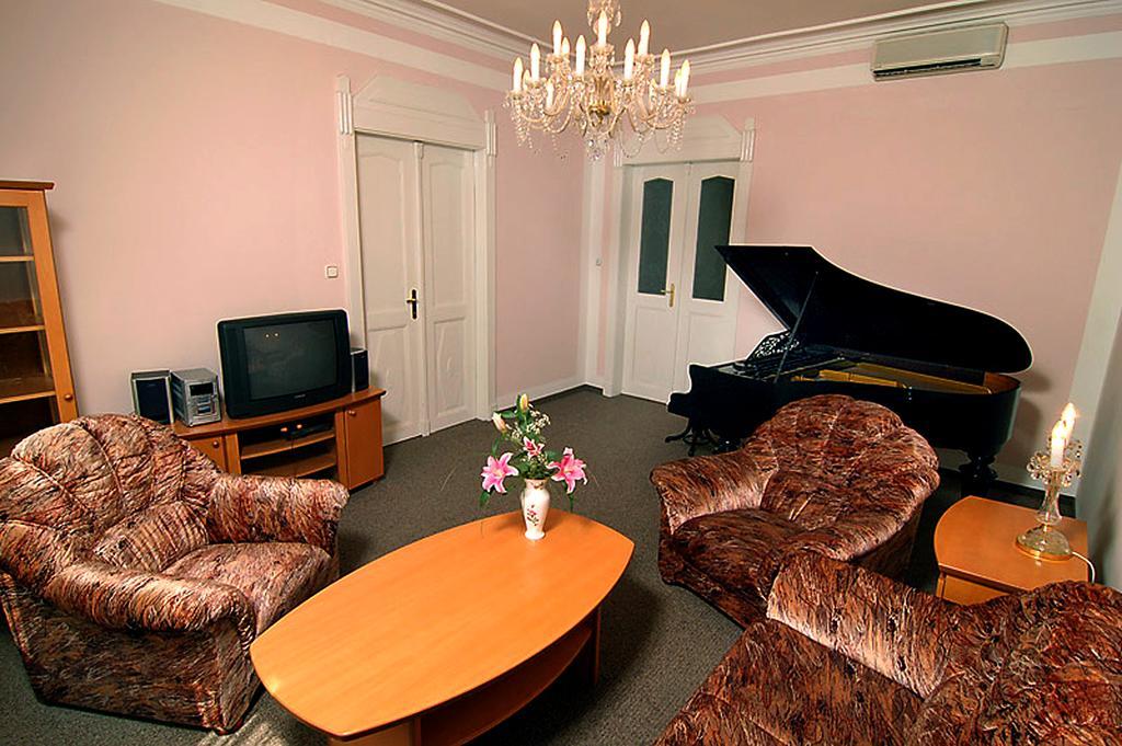 Hotel & Residence Royal Standard プラハ 部屋 写真